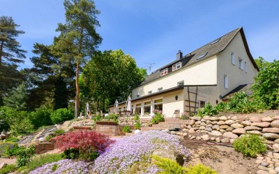 Heinze-Immobilien (IVD): Heute beliebte Pension, bald schon Ihre neue Seevilla?