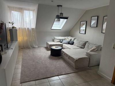 Gepflegte 3,5 Zimmer Wohnung mit Studio und Balkon in Uetze/Katensen