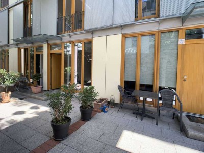 Moderne Split Level-Wohnung mit Terrasse