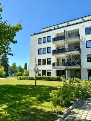 Wohnen in grüner Oase - Moderne 3-Zimmer-Wohnung mit Terrasse und kleinem Garten, Offene