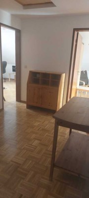 2-Zimmer-Dachgeschosswohnung mit Balkon und EBK in Neuhausen