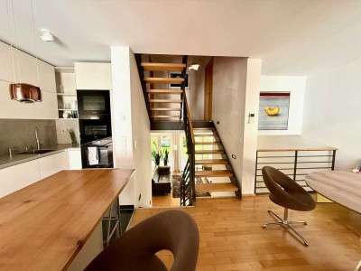 Design trifft Licht! Einzigartiges Stadthaus mit exklusiver Ausstattung, 2 TG, bis 5 Zi., Garten..