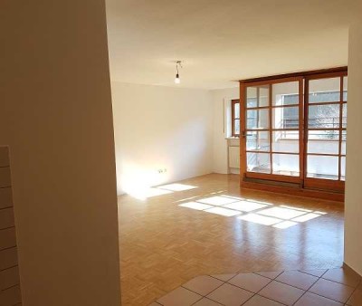 3 Zi.Whg. im 1. OG mit überdachtem Balkon (Süden)