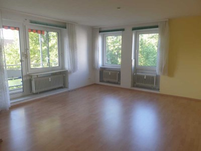 Exklusive, gepflegte 2-Zimmer-Wohnung mit Balkon und Einbauküche in Hannover