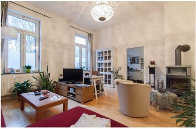 Stilvolle 3-Zimmer-Altbremer-Wohnung mit Terrasse in Bürgerparknähe