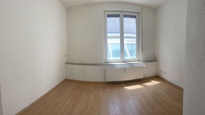 In einer Wohngemeinschaft ist ein Zimmer frei/Innenstadtlage