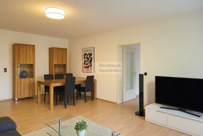 Top!! 4-Zimmer-Wohnung mit Stellplatz, Einbauküche und Loggia