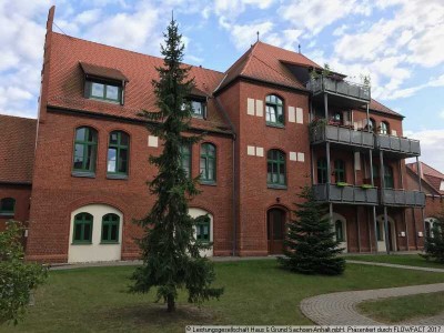 Helle 2-Raum-Wohnung mit Balkon in Zerbst