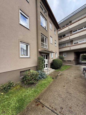 Moderne 3-Zimmer-Wohnung mit Balkon, Aufzug und neuwertiger Einbauküche – zentrumsnah in Augsburg-Le