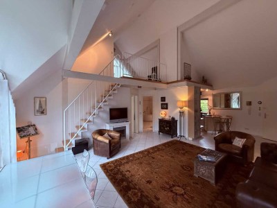Moderne Galerie-Wohnung mit Terrasse in begehrter Lage von Köln-Rodenkirchen