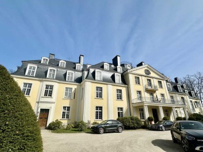 Exklusiv im Schloss Pesch in Meerbusch bei Düsseldorf - mit Garten & Garage