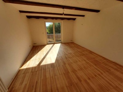 schöne Altbauwohnung in ruhiger Lage