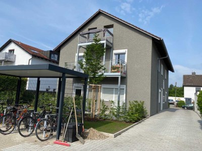 Moderne, ruhige 3 Zimmer Wohnung fußläufig zur U-Bahn mit 2 Balkonen
