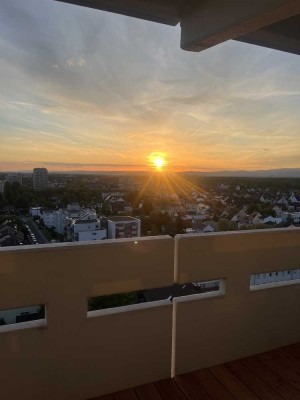 Schöne 2-Raum-Wohnung mit EBK und Balkon in Neu-Isenburg