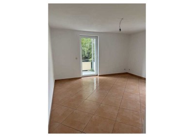 3-RW mit sonnigem Balkon - Tageslichtbad mit Dusche und Wanne