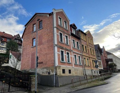 Modernes Zweifamilienhaus in zentraler Lage