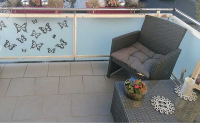 Attraktive 4-Zimmer-Wohnung mit Balkon und Garage in Dettenheim