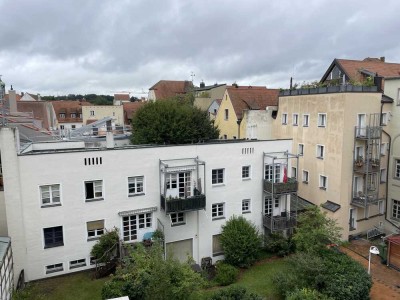 Bitte nur Mailanfragen: renovierte 3,5-Zimmer-Wohnung in der Ludwigstraße (Erstbezug)