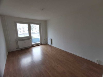 wunderschöne 3-Zimmer-Wohnung mit schnellem Berlin Anschluss