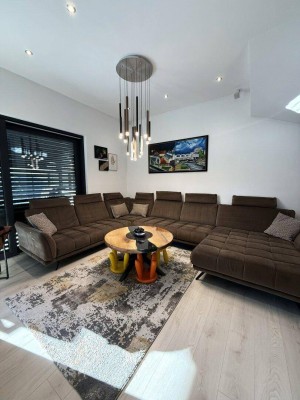 Modernes Reiheneckhaus mit Garten in Mattighofen