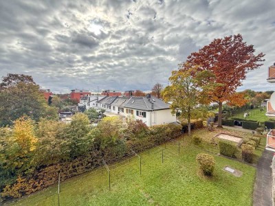 Helle und ruhige 3-Zimmer-Wohnung mit Balkon und schönem Gartenblick