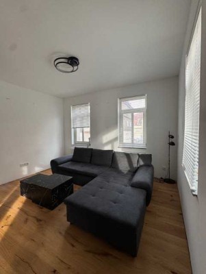 ** Neu sanierte, teilmöblierte Wohnung mit Einbauküche im Herzen von Herborn! **