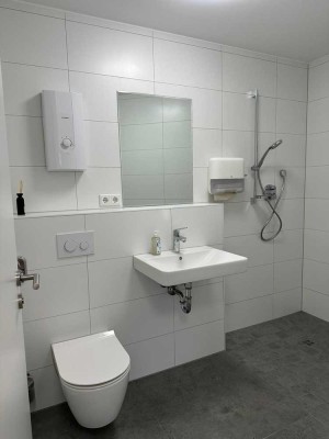Schöne und neuwertige 2-Zimmer-Souterrain-Wohnung mit kl. Terrasse in Mörstadt
