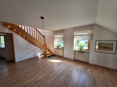 Schöne helle 3-Zimmer Maisonette Wohnung zu vermieten - Direkte Lage zur Uni & FH - mit Balkon