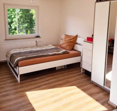 Geschmackvolle 1,5-Zimmer-Terrassenwohnung mit EBK und Garage in Weingarten