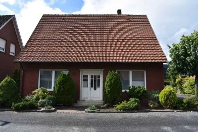 Günstiges 4-Zimmer-Einfamilienhaus mit EBK in Ochtrup