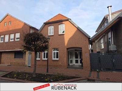 Zweifamilienhaus mit Potenzial – zentrale Lage in Stolzenau - Online-Besichtigung verfügbar