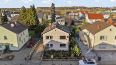 1 Familienhaus mit großem Garten sucht...