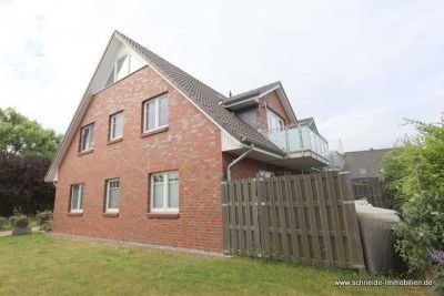 An der Elbe gelegene 3-Zimmer-DG-Wohnung mit Balkon