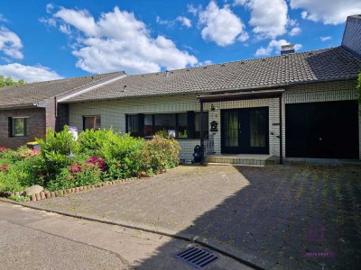 Familientraum in Bestlage: EFH mit Mehrwert direkt am Naherholungsgebiet in Bergheim, sanierungsbedü