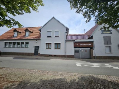 Viel Platz - moderner Ausstattung - Pool -Jacuzzi u.v.m
