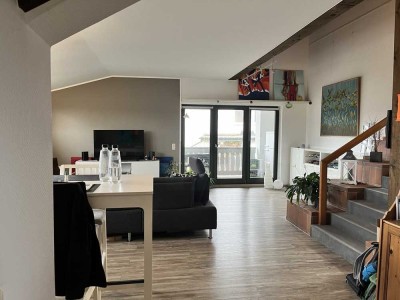 2,5 ZKB-Dachgeschosswohnung mit EBK und Balkon in Siegen-Geisweid