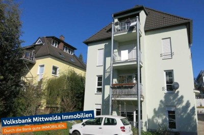 Zur Anlage mit Potential für mehr - Küche und Bad mit Fenster, Balkon sowie Stellplatz!