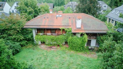 HERRSCHAFTLICHE VILLA IM GRÜNEN – EXKLUSIVER WOHNTRAUM MIT POTENZIAL IN MÜNCHEN-WALDTRUDERING – KOLO