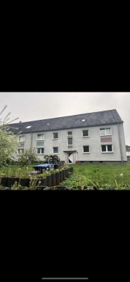 Helle 3-Zimmer Wohnung im 1. OG in Essen-Altenessen-Nord, frisch renoviert