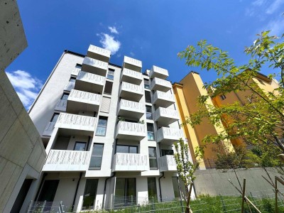 IDYLLE TRIFFT STADTLEBEN – FREIFLÄCHEN - LUFTWÄRMEPUMPE – KELLER – GARAGE – U-BAHN!