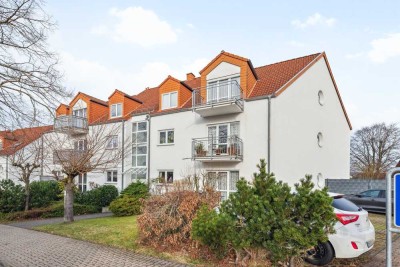 Helle DG-Wohnung mit Balkon