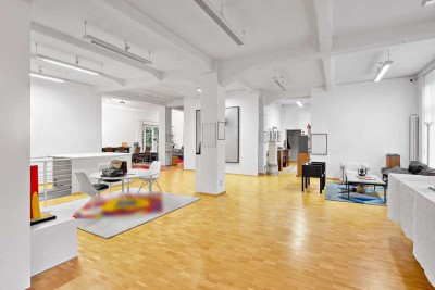 Kreativ-Loft mit Atelier | 337 qm Fläche im Heusteigviertel | Stilvoll wohnen mit TG-Platz