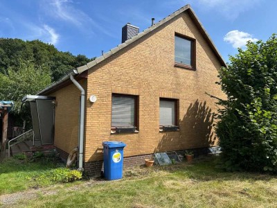 Renovierungsbedürftiges EFH in guter Lage zu verkaufen