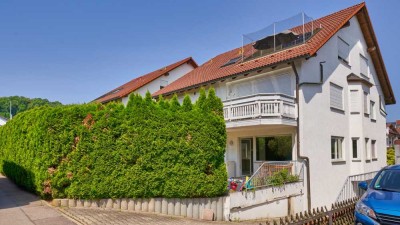 KEINE KÄUFERPROVISION - 
3,5 Zimmer Erdgeschosswohnung
mit Terrasse, Garten 
und TG-Stellplatz!