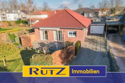 Delmenhorst-Deichhorst | Gepflegter Walmdachbungalow mit Garage in gefragter Wohngegend