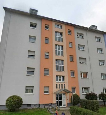 Exklusive, modernisierte 2-Zimmer-Wohnung mit Einbauküche in Lörrach