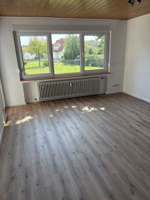 Vollständig renovierte Wohnung mit drei Zimmern sowie Balkon und EBK in Soltau