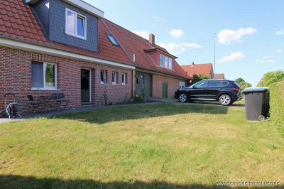 Mehr als eine Wohnung – Ihre eigene Doppelhaushälfte in Curslack mit Garten und Garage
