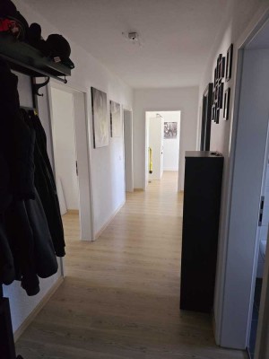 Großzügige, vollständig renovierte 3-Zimmer-Wohnung im Zentrum von Borna