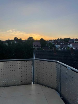 Stilvolle 118qm 4-Zimmer-Maisonette-Wohnung mit Balkon und Einbauküche in Erlenbach